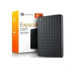 Disque dur externe Seagate 4TB utilisé pour stocker de grandes quantités de données.